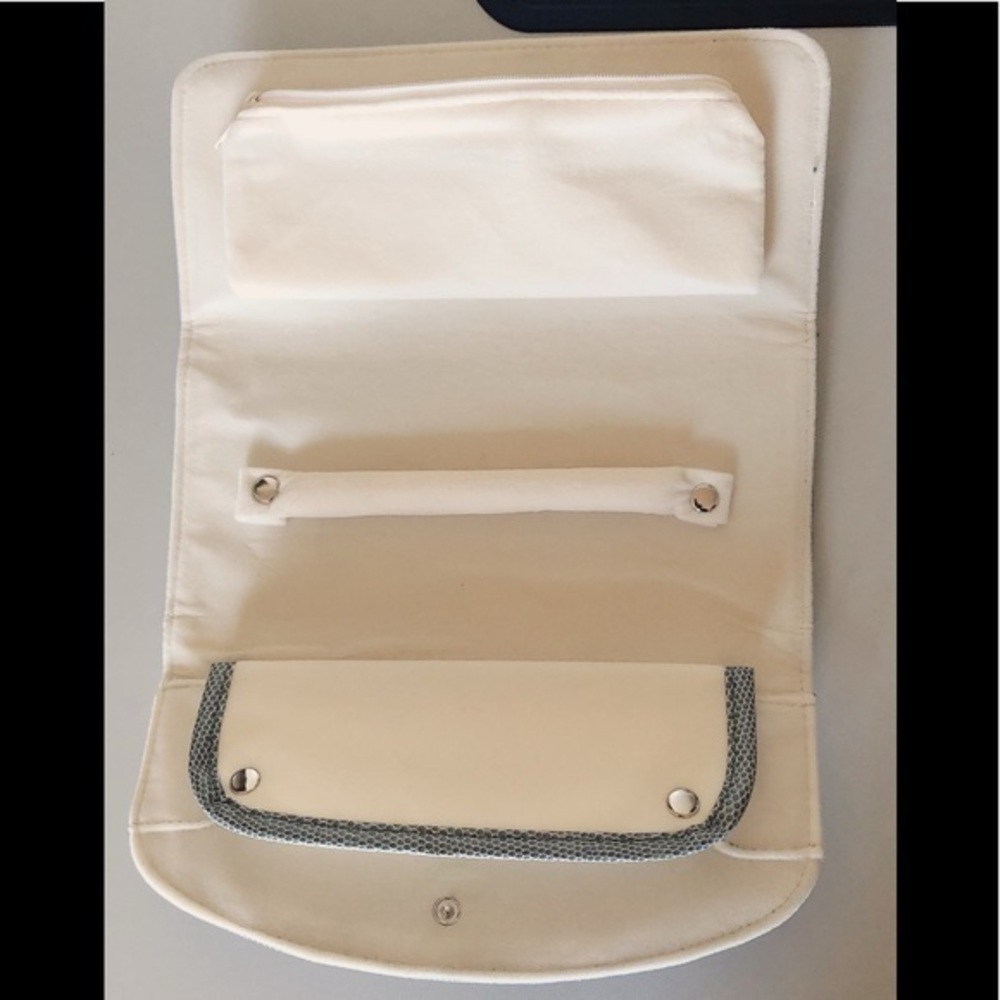 Target Home Jewlery Roll travel bag